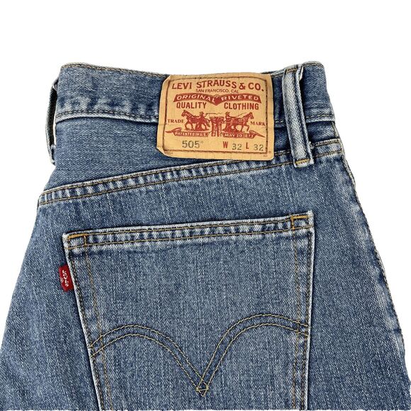 Vintage Y2K Levi’s 505 Jeans Size 32x32 Blue Denim Straight Fit 100% Cotton - Picture 3 of 8